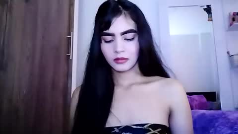 Snapshot of dulce_lucero chatting on December 2024 06:09:02 PM dulce_lucero online show from December 2024 06:09:02 PM