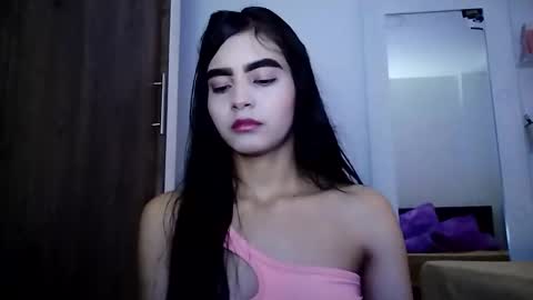 Snapshot of dulce_lucero chatting on January 2025 04:32:02 PM dulce_lucero online show from January 2025 04:32:02 PM