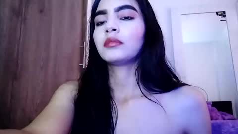 Snapshot of dulce_lucero chatting on January 2025 06:47:01 PM dulce_lucero online show from January 2025 06:47:01 PM