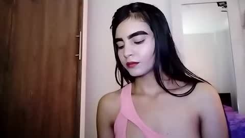 Snapshot of dulce_lucero chatting on February 2025 05:53:02 PM dulce_lucero online show from February 2025 05:53:02 PM