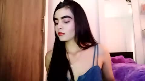 Snapshot of dulce_lucero chatting on February 2025 05:42:01 PM dulce_lucero online show from February 2025 05:42:01 PM