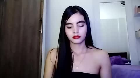 Snapshot of dulce_lucero chatting on March 2025 08:05:01 PM dulce_lucero online show from March 2025 08:05:01 PM