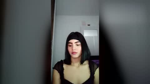 Snapshot of dulce_lucero chatting on June 2026 02:23:02 AM dulce_lucero online show from June 2026 02:23:02 AM