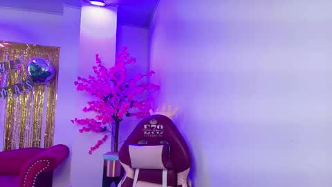 dulce_viioleta online show from December 2025 10:54:01 AM