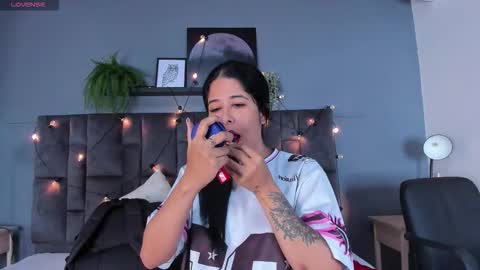 DULCE AURORA online show from January 2026 11:14:02 AM