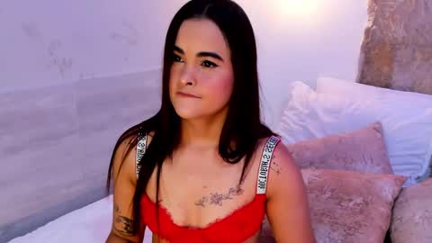 Snapshot of dulceegarcia chatting on October 2025 11:01:02 PM Dulcee Garcia online show from October 2025 11:01:02 PM