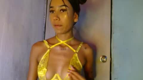 Snapshot of dulcelatina222 chatting on March 2026 05:12:02 AM dulcelatina222 online show from March 2026 05:12:02 AM