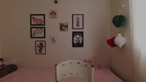 Snapshot of dulcemaria_alvarez22 chatting on May 2026 03:42:02 PM Dulce online show from May 2026 03:42:02 PM