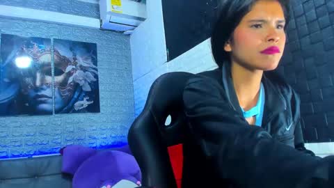 dulcemystery online show from October 2025 03:20:01 PM