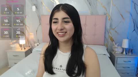 Abril Cruz online show from October 2025 03:29:01 AM