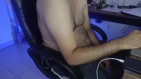 Snapshot of dulses_sabor chatting on September 2025 12:54:01 PM Neon Ghost online show from September 2025 12:54:01 PM