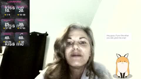 Snapshot of dumbbellsandcookies74 chatting on January 2025 11:42:01 PM Erin online show from January 2025 11:42:01 PM