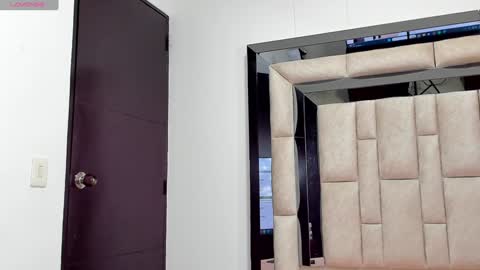 duran_dhikol1 online show from December 2024 03:07:01 AM