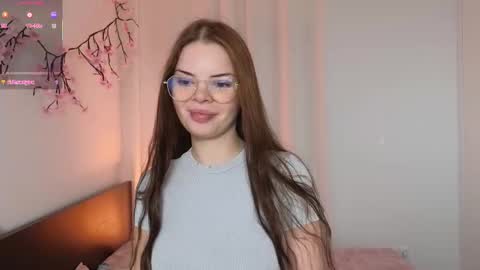 Snapshot of duskmurmur chatting on November 2025 10:25:02 AM duskmurmur online show from November 2025 10:25:02 AM