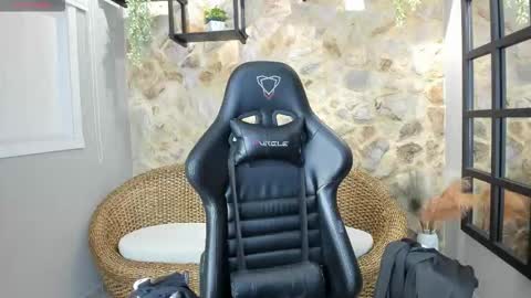 Snapshot of duskybeautyy chatting on November 2025 11:20:02 AM duskybeautyy online show from November 2025 11:20:02 AM