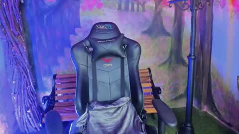 Snapshot of duskybeautyy chatting on December 2025 12:36:02 PM duskybeautyy online show from December 2025 12:36:02 PM