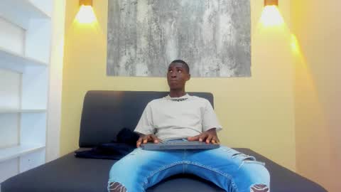 DUSTIN online show from December 2025 12:09:01 PM