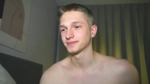 Dustyn online show from January 2025 04:11:02 PM