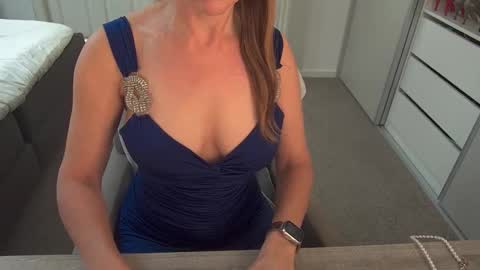 Snapshot of dutchamber chatting on October 2025 07:41:02 AM Ambertje040 online show from October 2025 07:41:02 AM