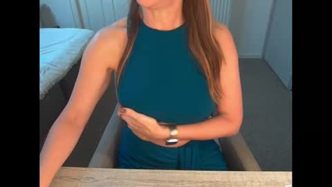 Snapshot of dutchamber chatting on November 2025 08:31:02 AM Ambertje040 online show from November 2025 08:31:02 AM