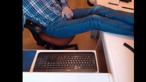 Snapshot of dutchpornking2 chatting on January 2025 05:26:01 PM dutchpornking2 online show from January 2025 05:26:01 PM