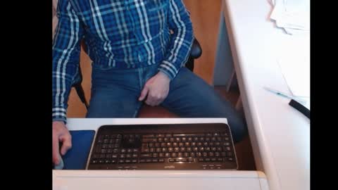 Snapshot of dutchpornking2 chatting on January 2025 12:18:01 PM dutchpornking2 online show from January 2025 12:18:01 PM