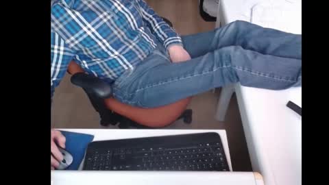 Snapshot of dutchpornking2 chatting on February 2025 03:56:01 PM dutchpornking2 online show from February 2025 03:56:01 PM