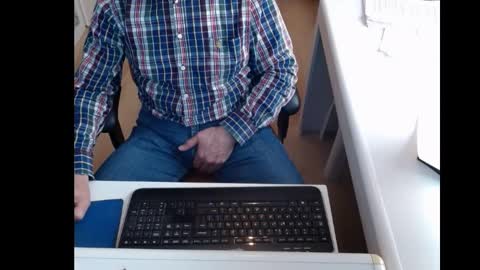 Snapshot of dutchpornking2 chatting on February 2025 11:44:02 AM dutchpornking2 online show from February 2025 11:44:02 AM