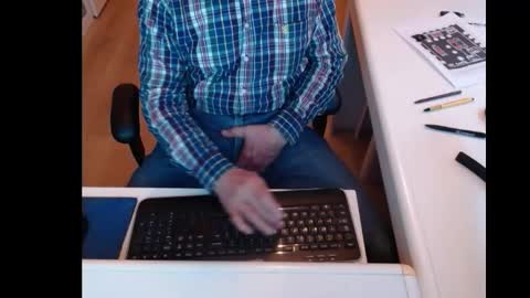 Snapshot of dutchpornking2 chatting on February 2025 08:09:02 AM dutchpornking2 online show from February 2025 08:09:02 AM