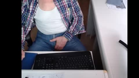 Snapshot of dutchpornking2 chatting on March 2025 04:40:02 PM dutchpornking2 online show from March 2025 04:40:02 PM