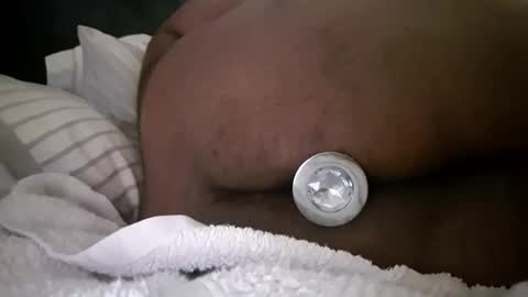 Snapshot of dvdsam111 chatting on December 2025 08:15:02 PM Ranni online show from December 2025 08:15:02 PM