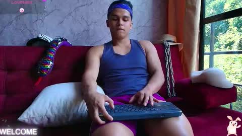 dwayne_brown online show from November 2025 02:08:02 PM