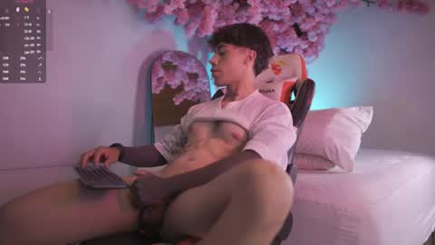 Snapshot of dwayne_xx chatting on July 2026 05:50:02 PM Dwayne xx online show from July 2026 05:50:02 PM