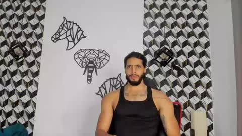 Snapshot of dwaynehoff chatting on February 2025 03:57:02 AM DWAYNIE online show from February 2025 03:57:02 AM