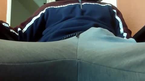 dweav240 online show from February 2025 07:05:02 PM