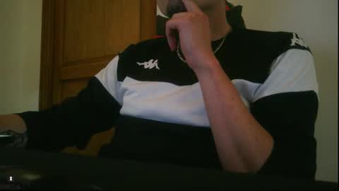 Snapshot of dy22__ chatting on October 2025 03:56:02 PM dy22__ online show from October 2025 03:56:02 PM