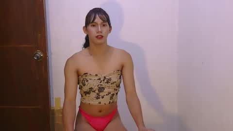 dy_namite online show from November 2025 07:47:02 PM