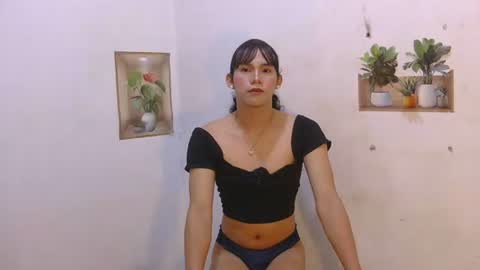 dy_namite online show from April 2026 06:46:02 PM