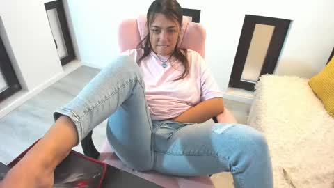 Snapshot of dyanakaylin chatting on November 2025 05:29:02 AM dayana online show from November 2025 05:29:02 AM