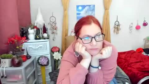 Snapshot of dyannelovee chatting on January 2025 06:50:01 PM Dyanne online show from January 2025 06:50:01 PM