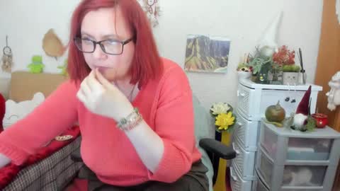 Snapshot of dyannelovee chatting on March 2025 09:54:02 PM Dyanne online show from March 2025 09:54:02 PM