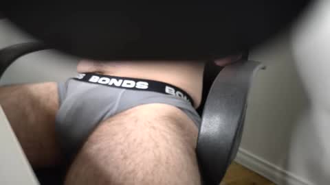 Snapshot of dyl001 chatting on November 2025 12:05:02 PM Dylan online show from November 2025 12:05:02 PM