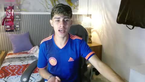 Snapshot of dyla_n18_ chatting on September 2025 10:00:01 PM dyla_n18_ online show from September 2025 10:00:01 PM