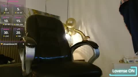 Snapshot of dyla_n18_ chatting on October 2025 11:27:01 PM dyla_n18_ online show from October 2025 11:27:01 PM