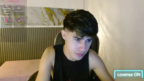 Snapshot of dyla_n18_ chatting on November 2025 08:47:02 PM dyla_n18_ online show from November 2025 08:47:02 PM