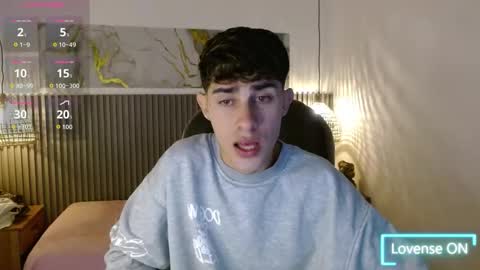 Snapshot of dyla_n18_ chatting on November 2025 08:25:02 PM dyla_n18_ online show from November 2025 08:25:02 PM