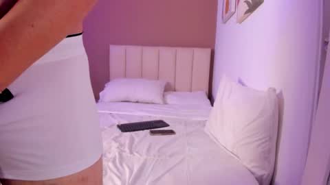 Snapshot of dylaann__ chatting on November 2025 04:06:02 PM Dylan online show from November 2025 04:06:02 PM