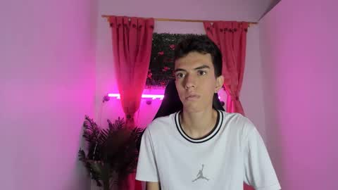 Snapshot of dylan_2005 chatting on September 2025 11:23:01 AM Dylan online show from September 2025 11:23:01 AM