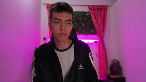 Snapshot of dylan_2005 chatting on September 2025 11:37:01 AM Dylan online show from September 2025 11:37:01 AM