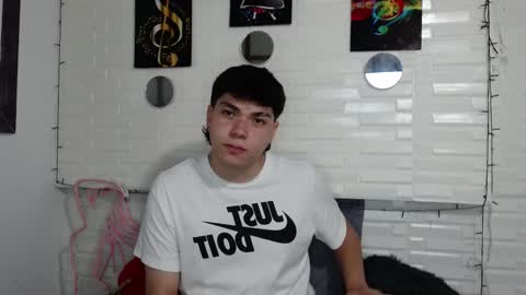 dylan_fooxx online show from December 2025 08:03:02 PM